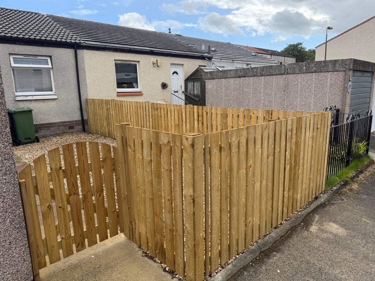 Fencers available after stormy conditions 