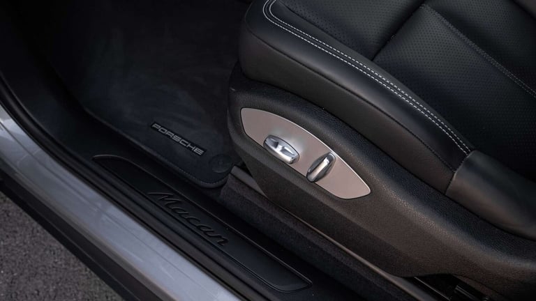 2022 Porsche Macan S-A SUV Petrol Automatic
