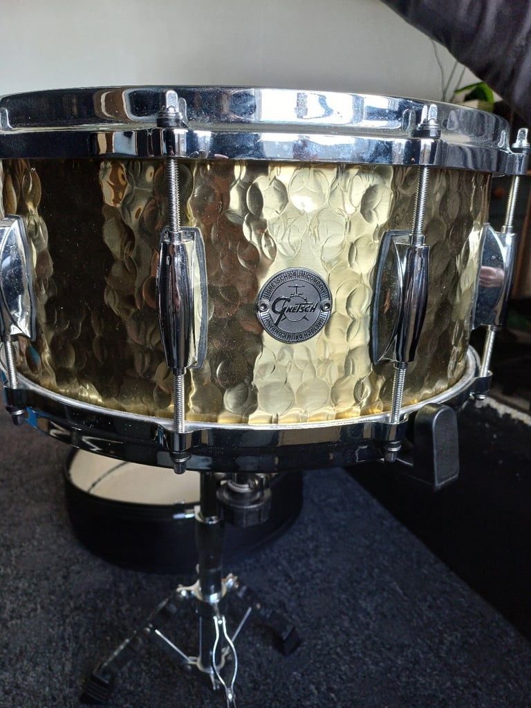 GRETSCH Full Range 14" x 6.5" Hammered Brass Snare Drum With Case
