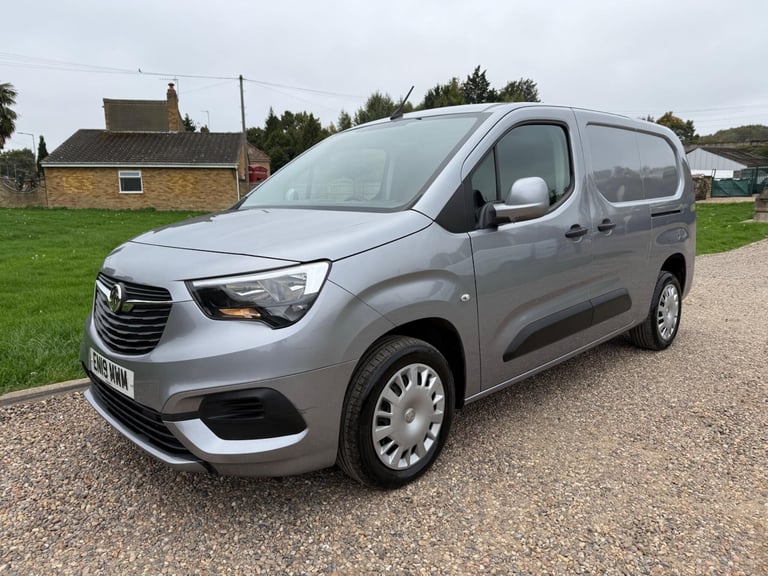 2019 Vauxhall Combo 1.5 Turbo D 2300 Sportive L2 H1 Euro 6 (s/s) 4dr PANEL VAN Diesel Manual