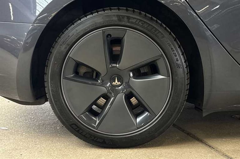 2021 Tesla Model 3 Long Range AWD 4dr Auto SALOON ELECTRIC Automatic