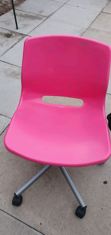 Pink swivel chair