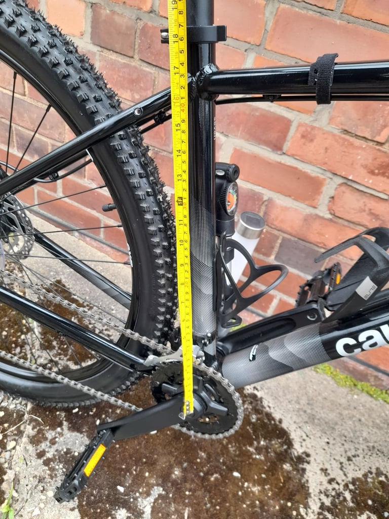 CANNONDALE TRAIL 7 29ER ADULTS BIKE. 