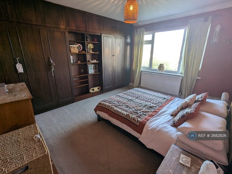 4 bedroom house in Gainsford Avenue, Clacton-On-Sea, CO15 (4 bed) (#2682826)