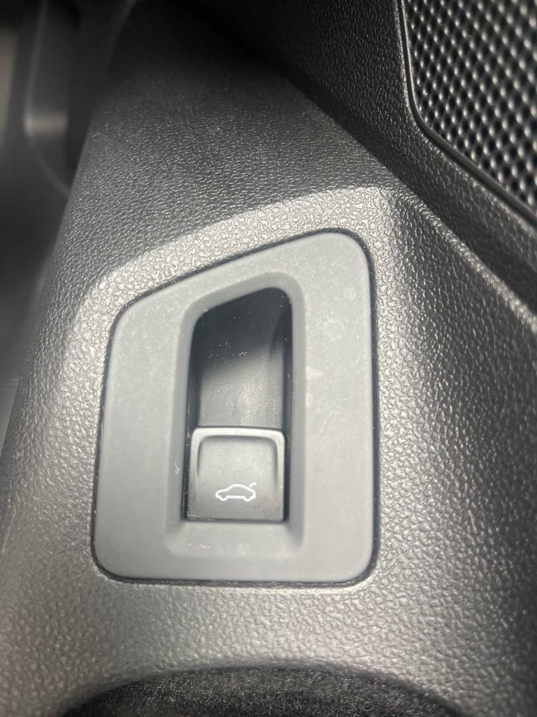 Volkswagen, PASSAT, Saloon, 2018, Manual, 1598 (cc), 4 doors