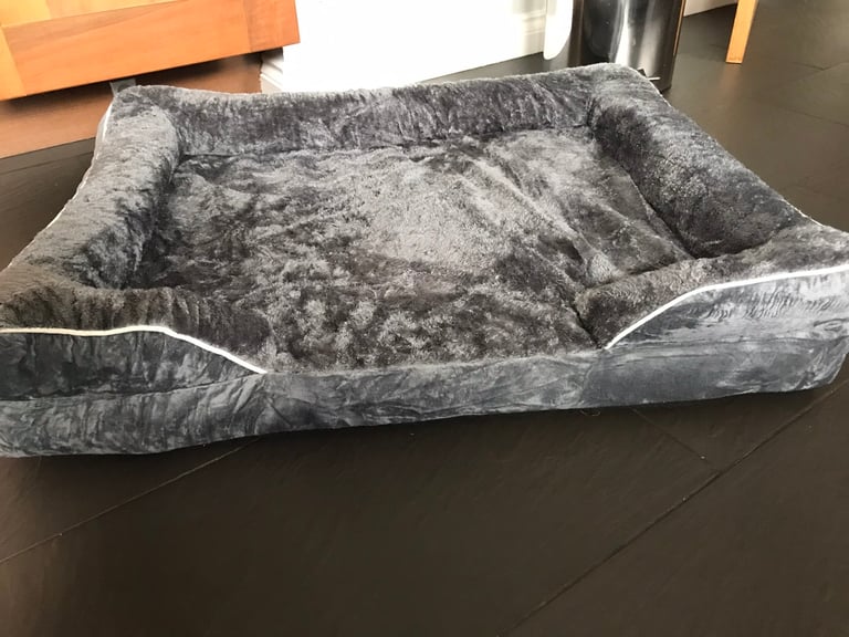 Large Dog Bed - Grey - new!