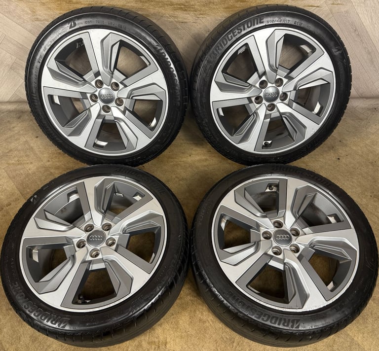 17'' GENUINE AUDI A1 S LINE SILVER/GREY NEW MODEL ALLOY WHEELS ALLOYS TYRES