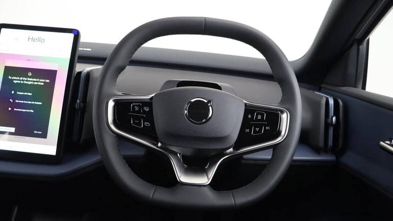2025 Volvo EX30 Twin Performance Plus (Harman Kardon Sound, Apple CarPlay, BLIS) ESTATE Electric ...