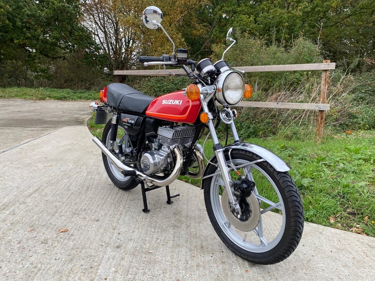 SUZUKI GT185, 1978, CRACKING EXAMPLE TWO STROKE, HIGGSPEED EXHAUSTS