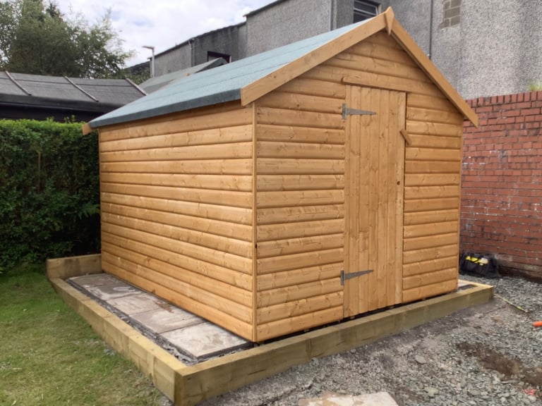 Heavy Duty 10x8 Apex 20mm Log effect 
