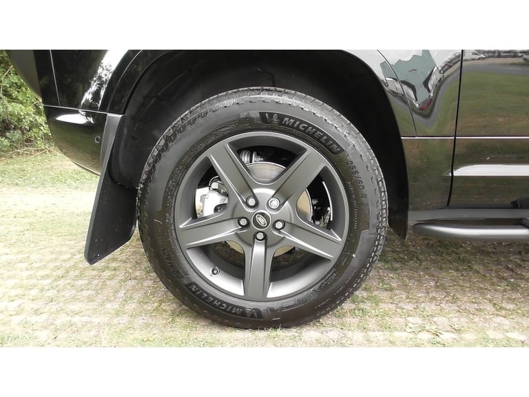 2025 Land Rover Defender 90 D250 MHEV X-Dynamic SE SUV Diesel Automatic