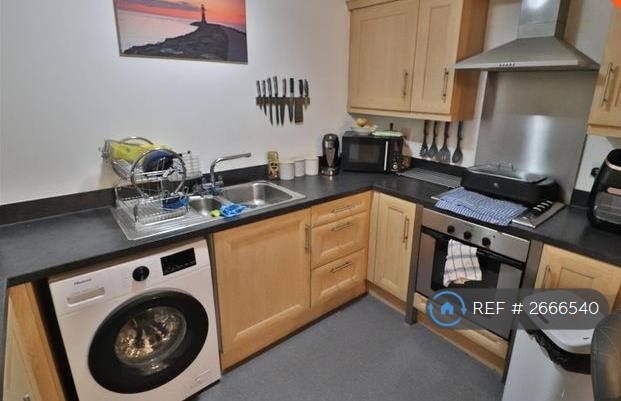 2 bedroom flat in Latchford, Warrington, WA4 (2 bed) (#2666540)