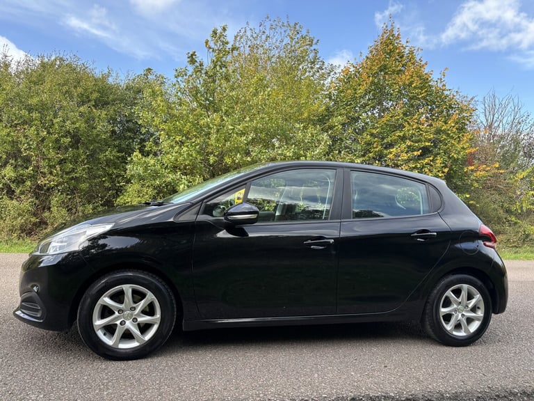 PEUGEOT 208 1.2 PureTech Active 2018