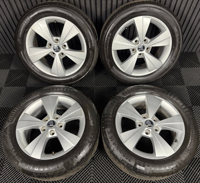 image for 16'' GENUINE SKODA OCTAVIA MK3 WHEELS TYRES ALLOYS 5E0601025BE