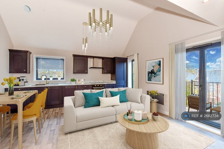 2 bedroom flat in Maidstone Road, Paddock Wood, Tonbridge, TN12 (2 bed) (#2682734)