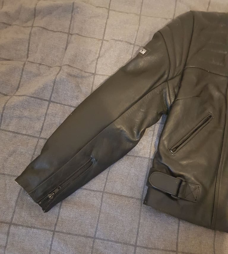 Ladies Leather Motorcycle Jacket