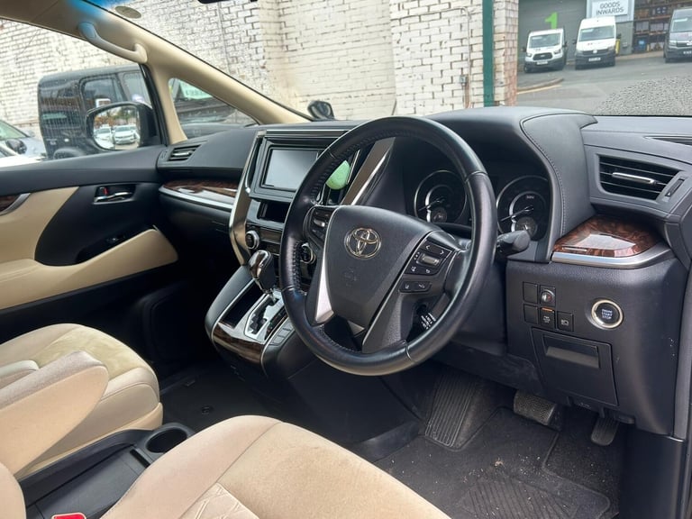 2025 Toyota Vellfire 2.4 PETROL AUTOMATIC (8 SEATER) PETROL Automatic