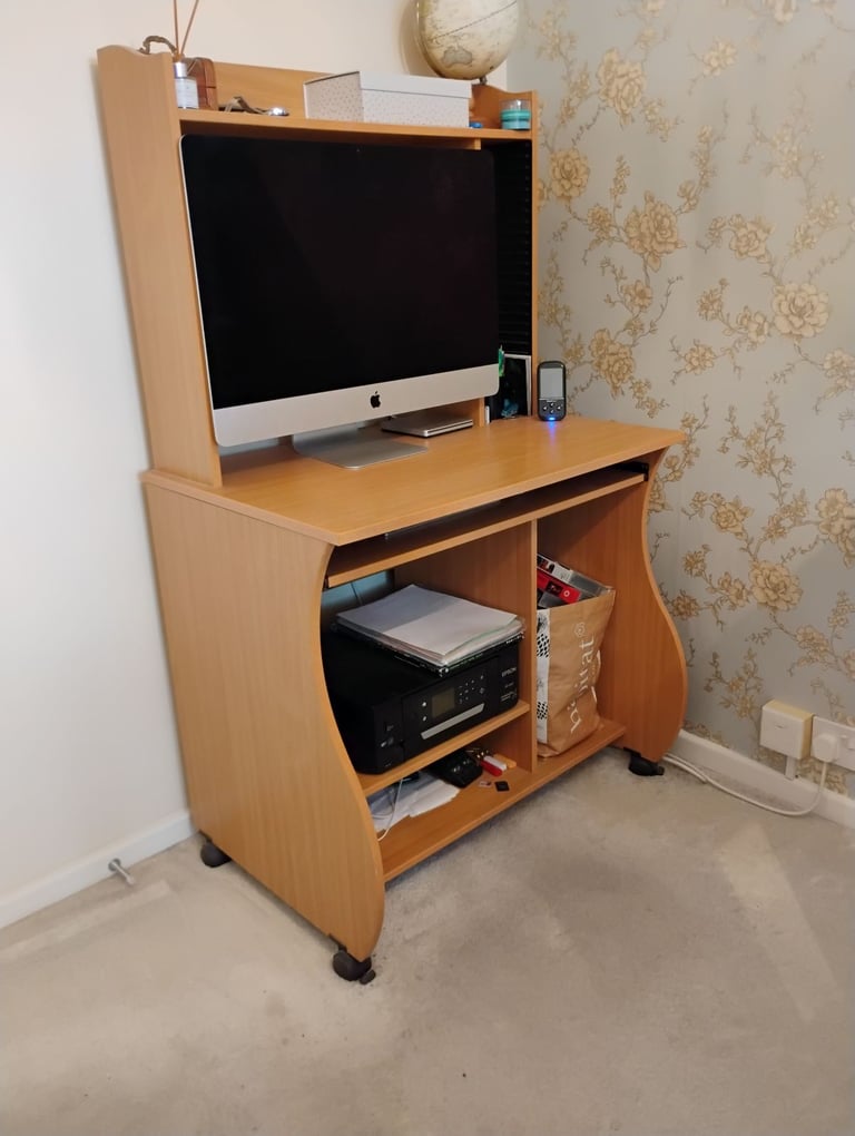 image for Computer desk with separate compartments for keyboard and mouse and other items