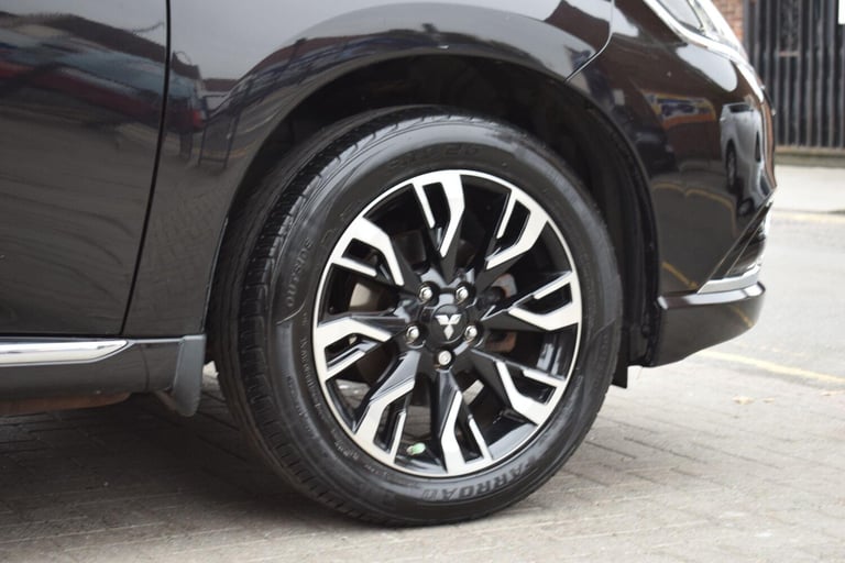 2016 Mitsubishi Outlander 2.0h 12kWh GX5h CVT 4WD Euro 6 (s/s) 5dr ESTATE Petrol/Electric Hybrid ...