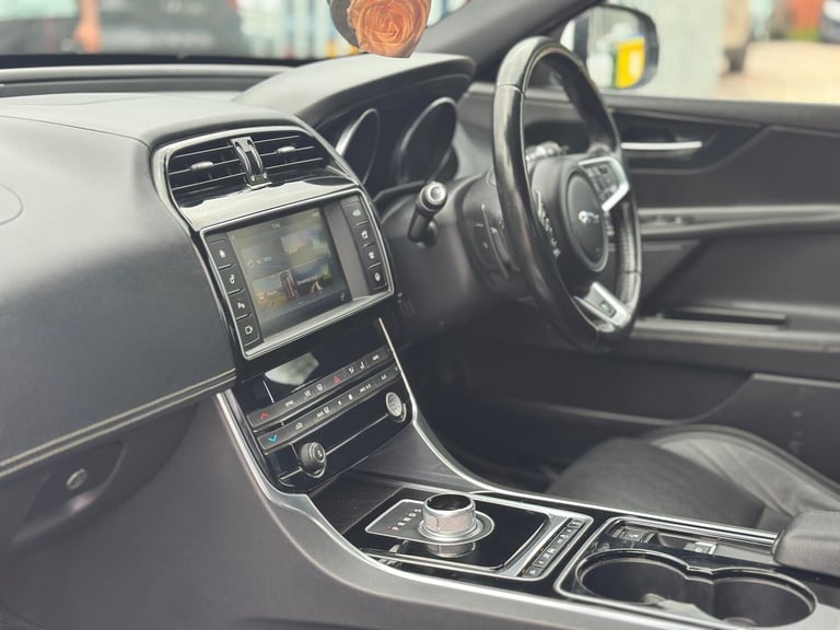 2015 Jaguar XE 2.0d [180] R-Sport 4dr Auto SALOON DIESEL Automatic
