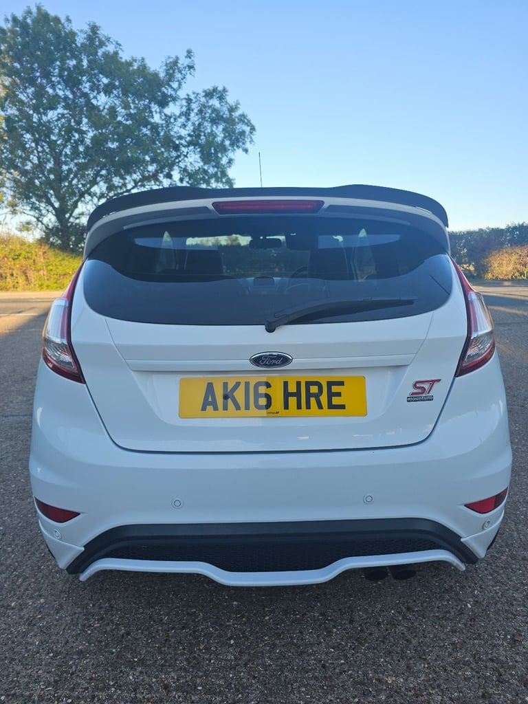 Ford, FIESTA, Hatchback, 2016, Manual, 1596 (cc), 3 doors