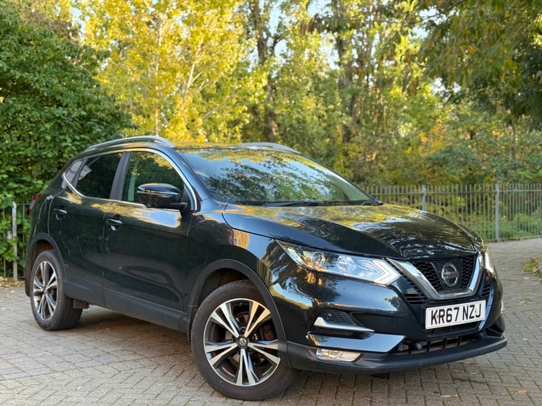 2017 Nissan Qashqai 1.2 DiG-T N-Connecta 5dr HATCHBACK Petrol Manual
