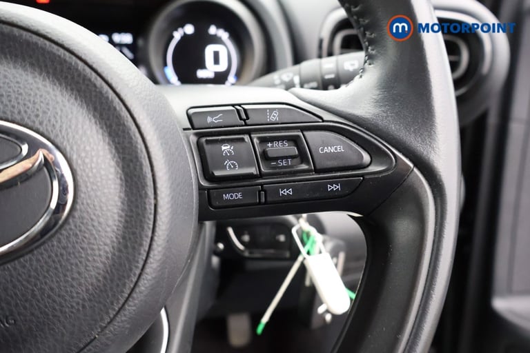 2022 Toyota Yaris 1.5 Hybrid Design 5dr CVT Hatchback Hybrid Automatic