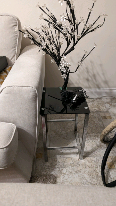 Nest of Three Coffee Tables for Living Room - Black glass