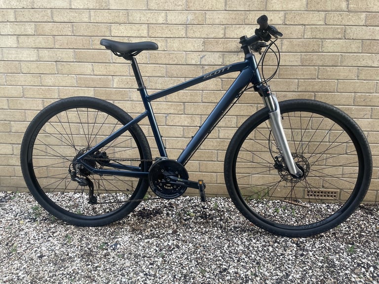 image for Scott Sub Cross 30 M/L Hybrid Bike - Excellent Condition 