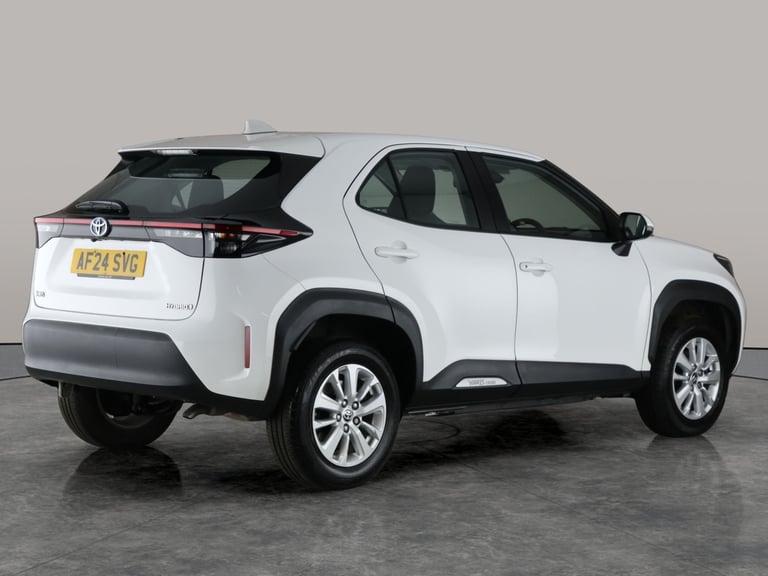 2024 Toyota Yaris Cross 1.5 VVT-h Icon SUV 5dr Petrol Hybrid E-CVT Euro 6 (s/s) (116 ps) - LANE T...