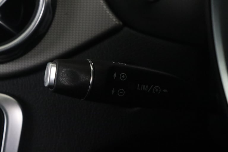 2020 Mercedes-Benz GLA 1.6 GLA180 Urban Edition 7G-DCT Euro 6 (s/s) 5dr ESTATE Petrol Automatic