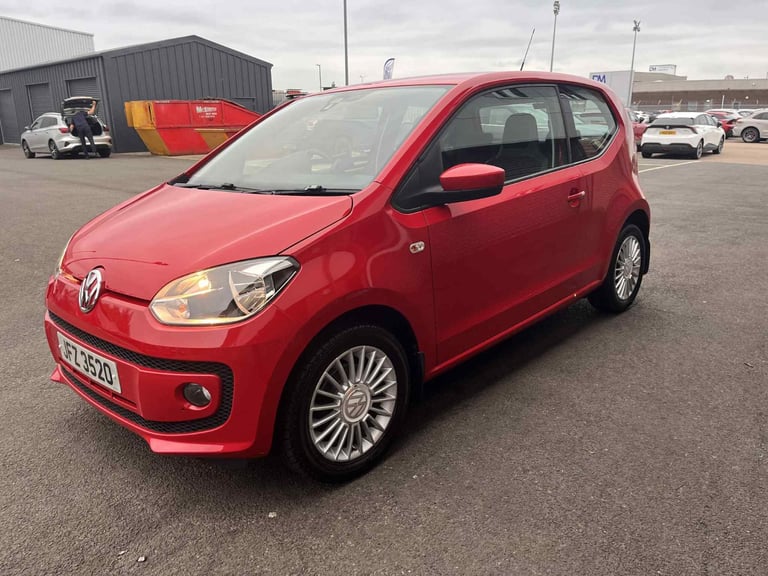 Volkswagen, UP, Hatchback, 2012, Manual, 999 (cc), 3 doors