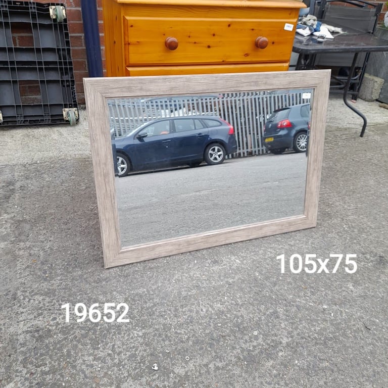 image for Large grey mirror 105cm x 75cm, Ref:19652
