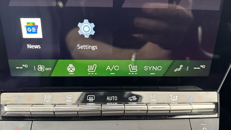 2025 Renault Megane Techno  Comfort Range SUV Electric Automatic
