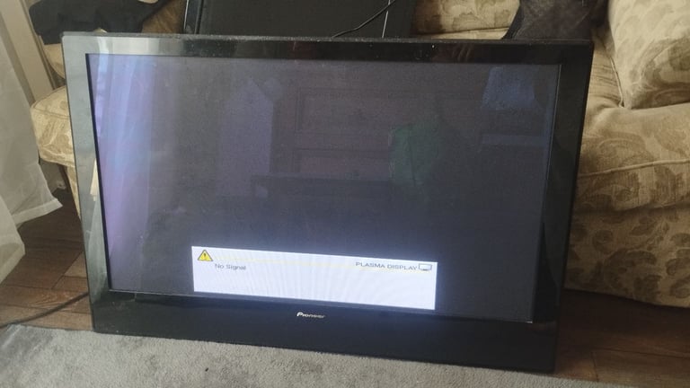 41 inch Pioneer Plasma TV HDMI SCART RCA
