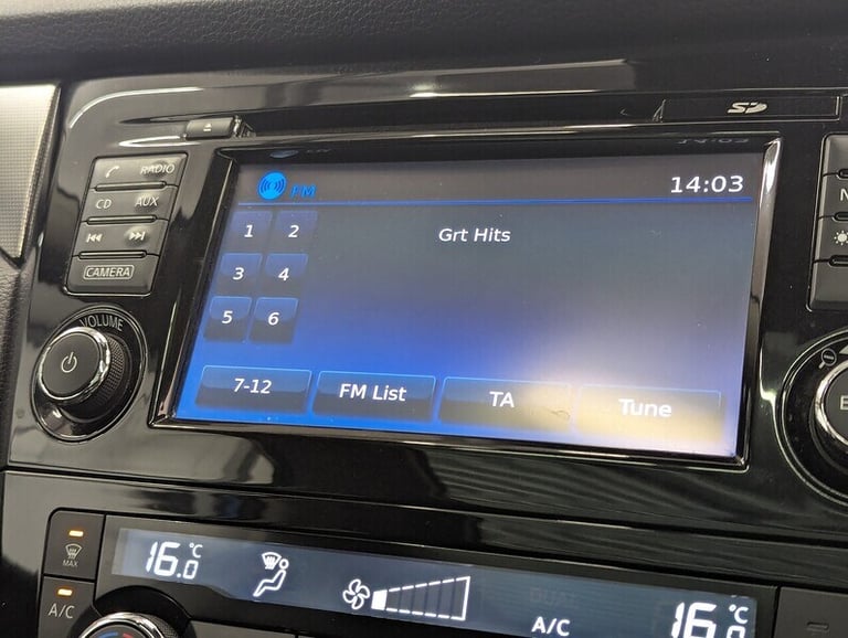 2018 Nissan Qashqai 1.2 DiG-T N-Connecta 5dr HATCHBACK PETROL Manual
