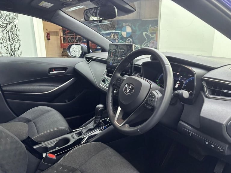 2023 Toyota Corolla 1.8 VVT-h Icon Hatchback 5dr Petrol Hybrid CVT Euro 6 (s/s) (140 ps) Hatchbac...