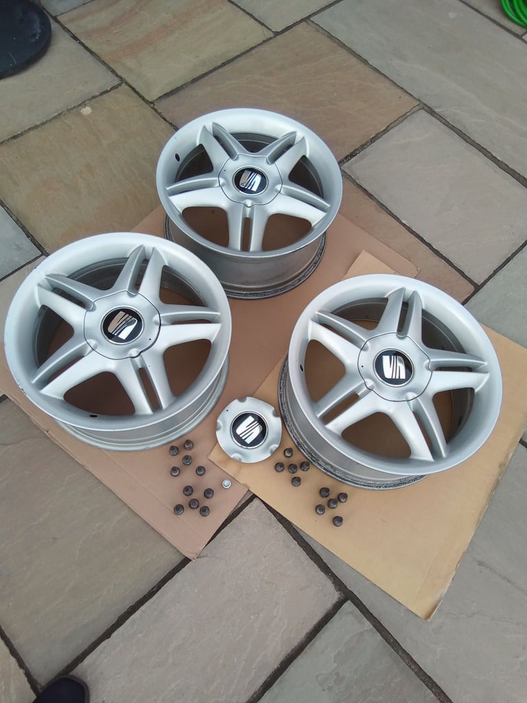 image for Seat Leon Cupra Alloy wheels 
