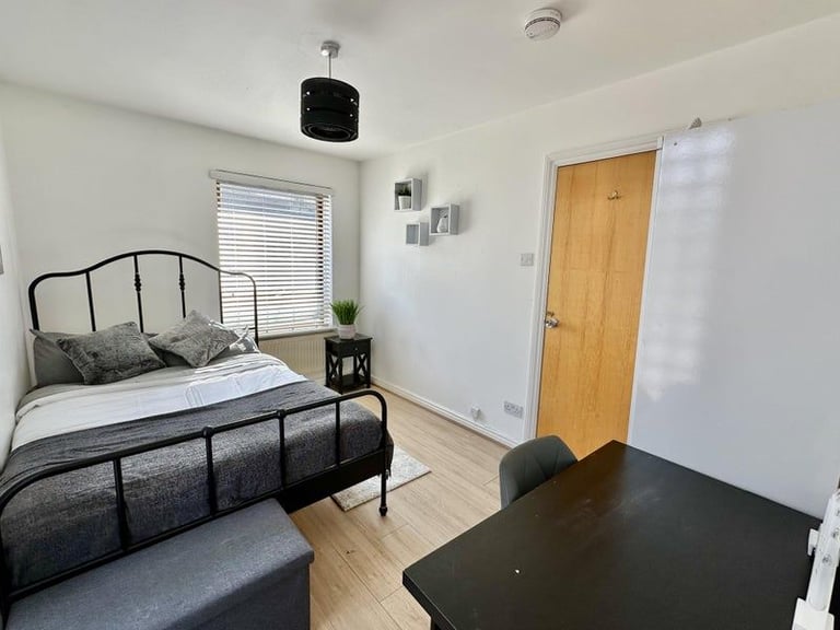 ☀️ Clean Room ✅ Hassle-Free Rent