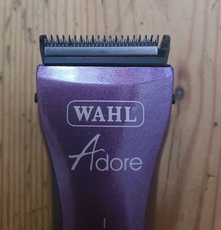 For sale is a Wahl Adore clipper/trimmer