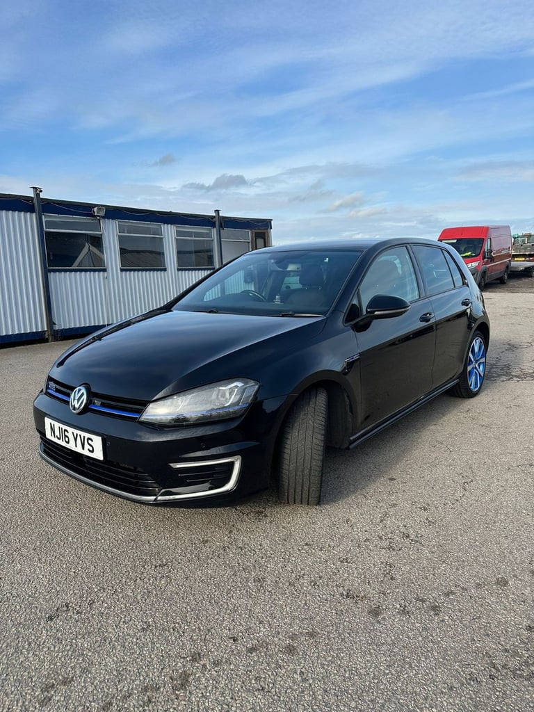 Volkswagen, GOLF, Hatchback, 2016, Semi-Auto, 1395 (cc), 5 doors