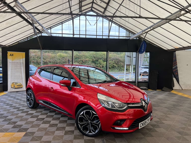 image for 2019 Renault Clio 0.9 Clio Iconic TCe 5dr Hatchback Petrol Manual