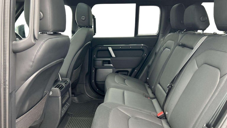  Land Rover Defender 3.0 D250 X-Dynamic SE 110 5dr Auto SUV Diesel Automatic