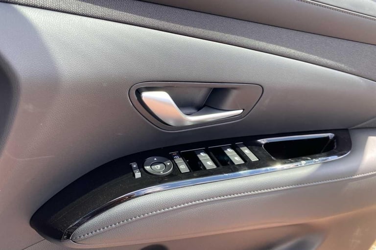 2025 Hyundai TUCSON 1.6 T-GDi 13.8kWh Ultimate Auto Euro 6 (s/s) 5dr ESTATE Petrol/Electric Hybri...