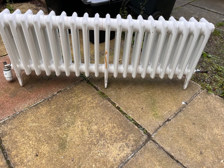 Victorian Cast Iron Radiator 460/4 x 19 sections