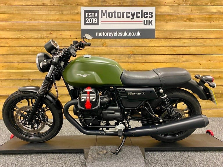 2018 MOTO GUZZI V7 STONE, ONLY 2494 MILES, FSH, COOL ITALIAN RETRO