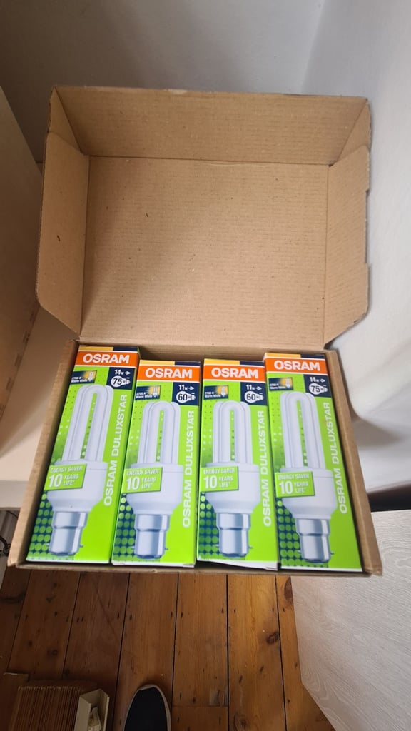 image for 4 ENERGY SAVING BAYONET BULBS