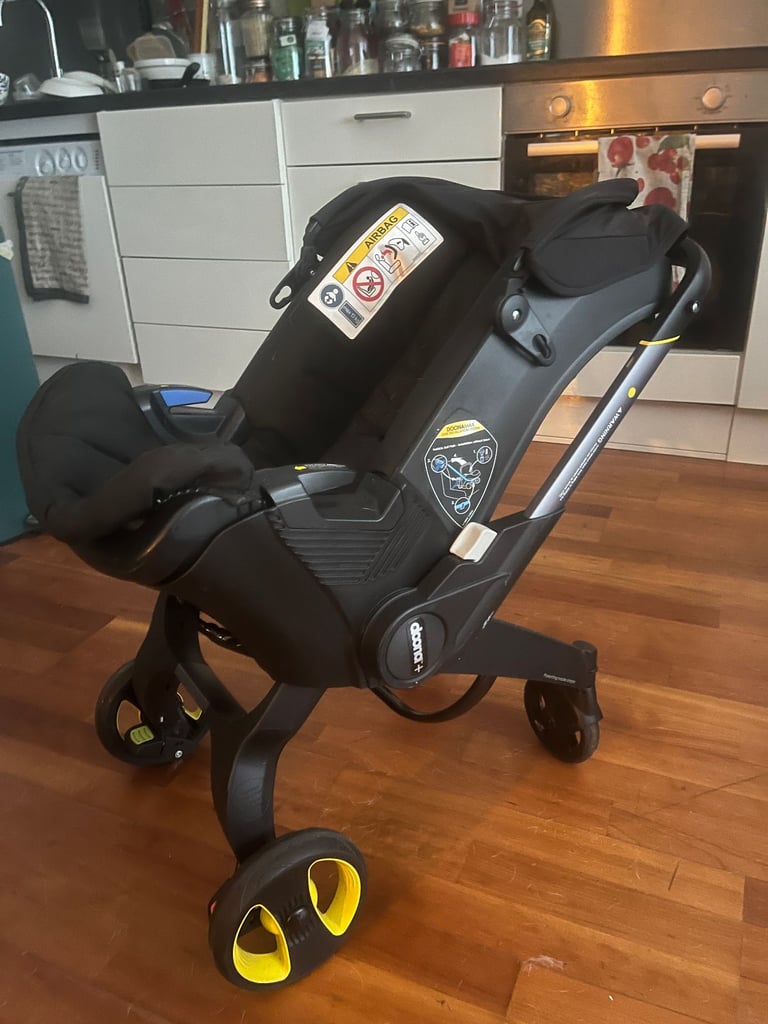 Doona Car Seat & Stroller Nitro Black