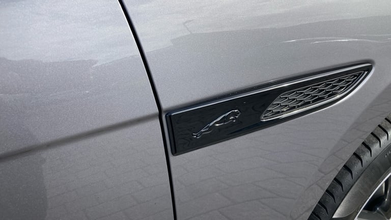 2024 Jaguar F-Pace 2.0 P400e R-Dynamic SE Black 5dr Auto AWD Estate Estate Hybrid Automatic