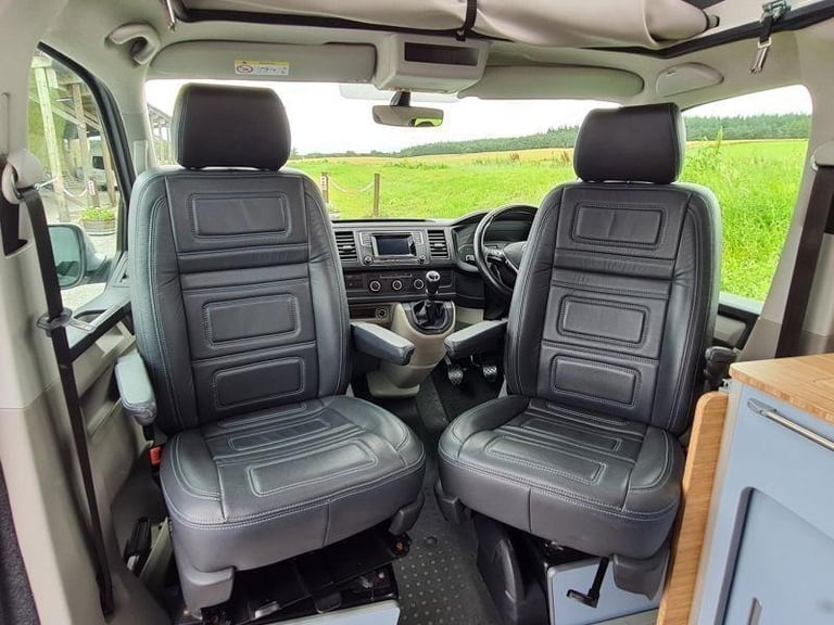 Volkswagen VW Transporter Uberbus Campervan